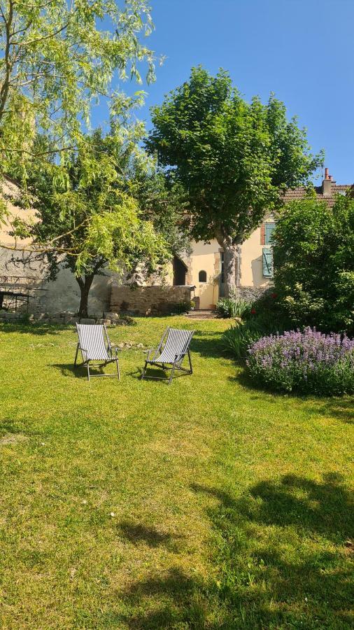 Gite L'Annexe Du Prieure Besson Exterior foto